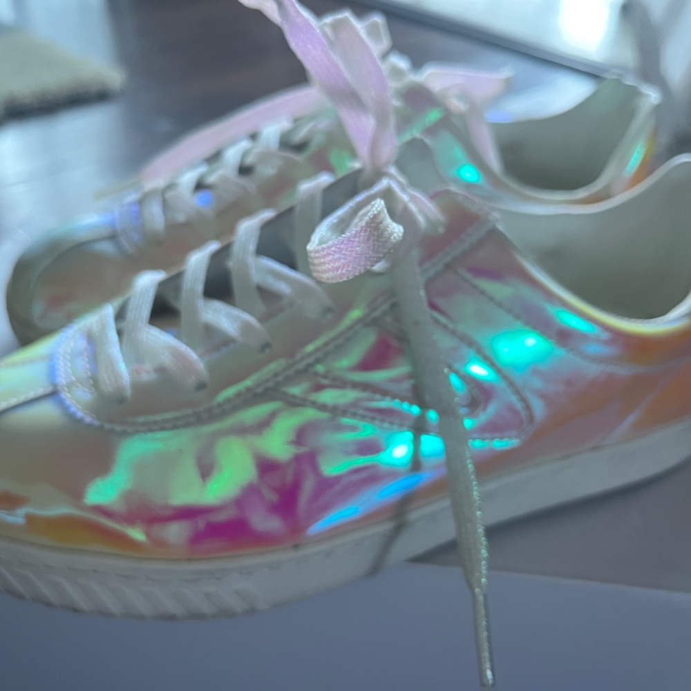 Tretorn Women's Camden Iridescent Lace Up Sneakers - Size 7